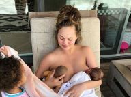 Chrissy Teigen : Entièrement nue et détendue, elle allaite son fils