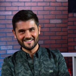 Exclusif - Christophe Beaugrand lors d'une interview donnée pour Pure People dans les locaux de Webedia à Levallois Perret le 17 novembre 2017. © Giancarlo Gorassini / Bestimage