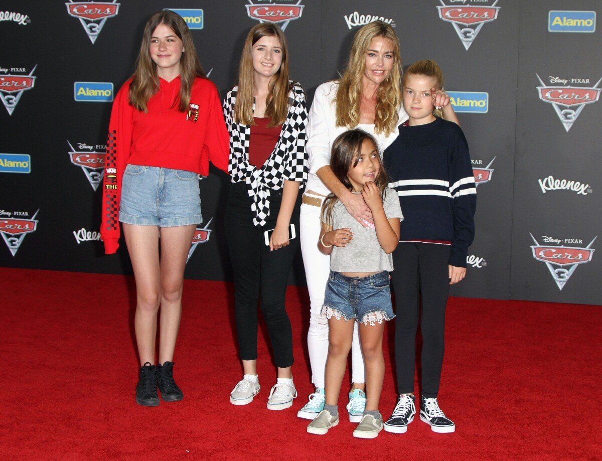 Photo : Denise Richards et ses enfants - Les Célébrités arrivent à la  première du film 