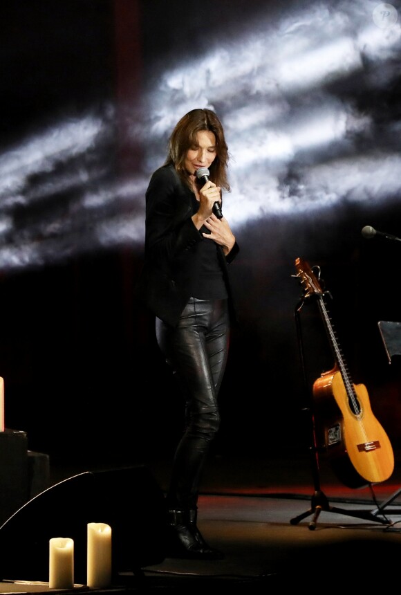 Carla Bruni-Sarkozy en concert lors du Beiteddine Art Festival à Beyrouth au Liban le 30 juillet 2018. © Dominique Jacovides/Bestimage