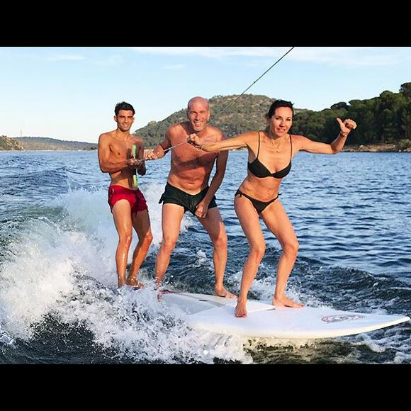 Zinédine, Véronique et Enzo Zidane en vacances en Espagne. Juillet 2018.