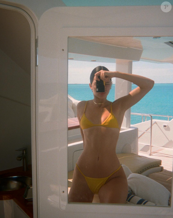 Kendall Jenner en bikini. Novembre 2017.