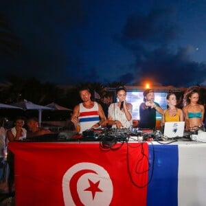 Exclusif - Delphine Wespiser, Mohamed Jerad (Directeur du Radisson Blu) et les Dj - Beach Party du Radisson Blu de Djerba, le 5 août 2018. © Philippe Doignon/Bestimage