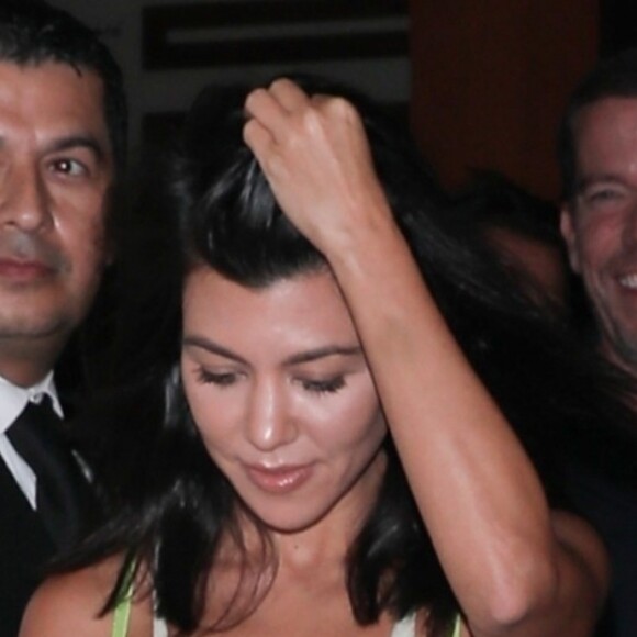 Kourtney Kardashian à la sortie du restaurant "Madeo" à Beverly Hills. Los Angeles, le 8 août 2018.