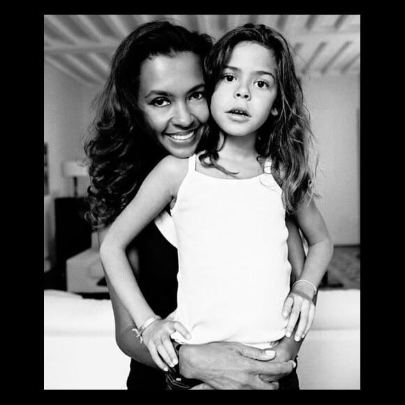 Archive de Karine Le Marchand et sa fille Alya âgée de 10 ans sur la photo - Instagram, 27 mai 2018