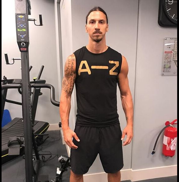 Zlatan Ibrahimovic pose pour sa marque de vêtements de sport A-Z. 21 août 2017. 