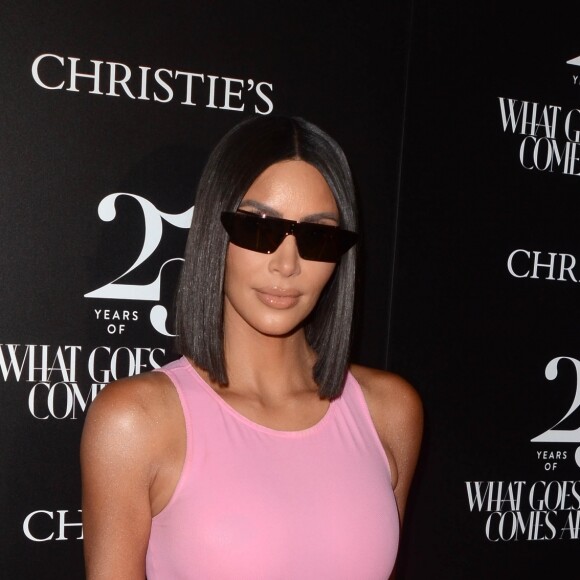 Kim Kardashian assiste à la vente aux enchères Christie's x What Goes Around Comes Around à Los Angeles, le 21 août 2018.