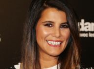 Karine Ferri maman affriolante : Elle dévoile son généreux décolleté à la plage