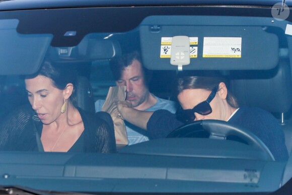 Jennifer Garner et Ben Affleck en voiture sur la route du centre de désintoxication Canyon Treatment Center à Los Angeles le 22 août 2018