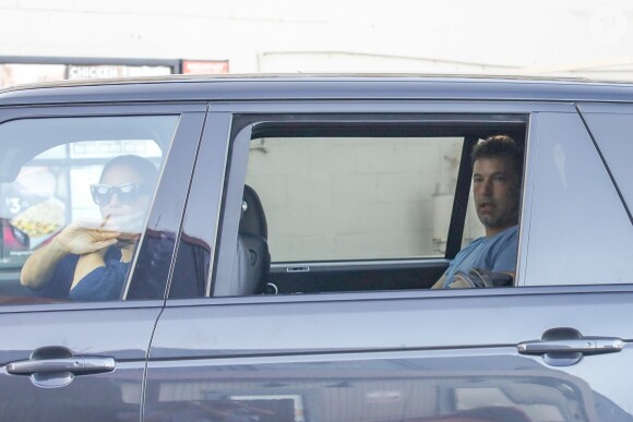 Jennifer Garner et Ben Affleck en voiture sur la route du centre de désintoxication Canyon Treatment Center à Los Angeles le 22 août 2018