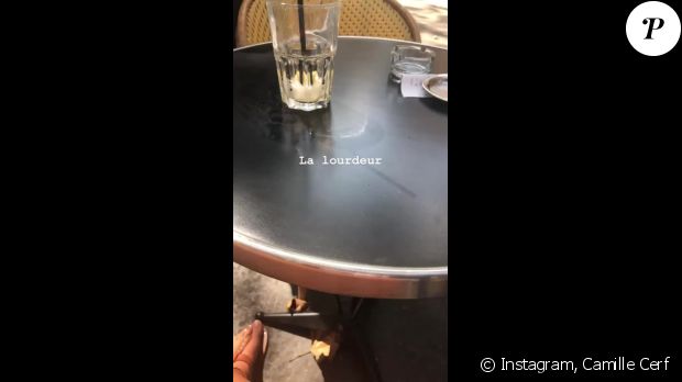 Camille Cerf draguée lourdement à la terrasse d&#039;un café à Paris - Instagram, 23 août 2018