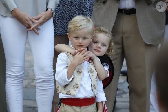 Le prince Jacques de Monaco et la princesse Gabriella de Monaco - Traditionnel Pique-nique des Monégasques dans les jardins du parc Princesse Antoinette à Monaco, le 31 août 2018. La famille a assisté à une danse folklorique animée par le groupe "La Paladienne". © Claudia Albuquerque/Bestimage