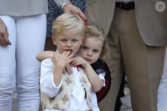Le prince Jacques de Monaco et la princesse Gabriella de Monaco - Traditionnel Pique-nique des Monégasques dans les jardins du parc Princesse Antoinette à Monaco, le 31 août 2018. La famille a assisté à une danse folklorique animée par le groupe "La Paladienne". © Claudia Albuquerque/Bestimage
