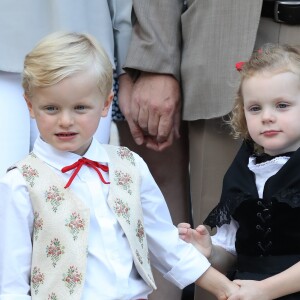 Le prince Jacques de Monaco et la princesse Gabriella de Monaco - Traditionnel Pique-nique des Monégasques dans les jardins du parc Princesse Antoinette à Monaco, le 31 août 2018. La famille a assisté à une danse folklorique animée par le groupe "La Paladienne". © Jean-Charles Vinaj / PRM / Bestimage