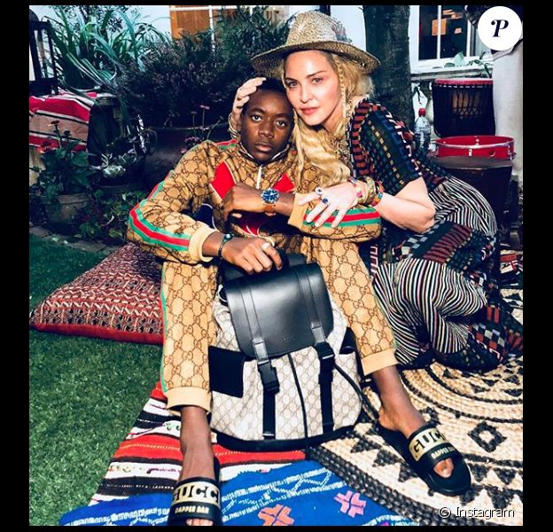 Madonna prend la pose avec son fils David qui fête ses 13 ans le 1er septembre 2018.