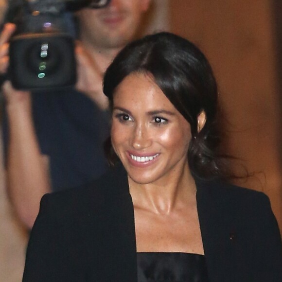 Le prince Harry, duc de Sussex et Meghan Markle, duchesse de Sussex quittent la soirée WellChild Awards à Londres le 4 septembre 2018.