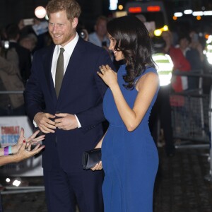 Le prince Harry et Meghan Markle (robe Jason Wu), duc et duchesse de Sussex, après le gala de charité The Royal Armouries' 100 Days to Peace au Central Hall Westminster à Londres le 6 septembre 2018, une soirée musicale commémorant le centenaire des cent derniers jours de la Première Guerre mondiale.