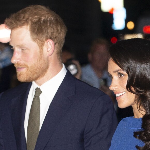 Le prince Harry et Meghan Markle (robe Jason Wu), duc et duchesse de Sussex, après le gala de charité The Royal Armouries' 100 Days to Peace au Central Hall Westminster à Londres le 6 septembre 2018, une soirée musicale commémorant le centenaire des cent derniers jours de la Première Guerre mondiale.