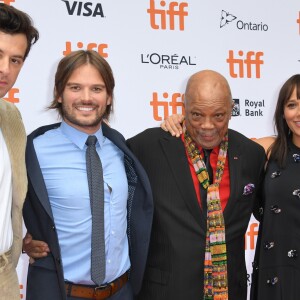 Mark Ronson, Al Hicks, Quincy Jones et sa fille Rashida à la première de "Quincy" au Toronto International Film Festival 2018 (TIFF), le 9 septembre 2018. © Igor Vidyashev via Zuma Press/Bestimage