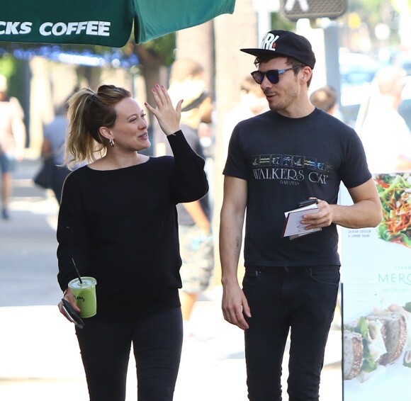 Hilary Duff (enceinte) avec son petit ami en pleine séance de shopping Le 07 septembre 2018.