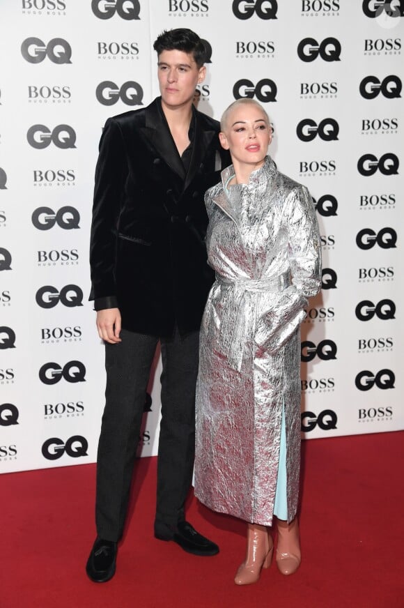 Rose McGowan et Rain Dove arrivent à la soirée "2018 GQ Men of the Year Awards" à la Tate Modern à Londres, le 5 septembre 2018.