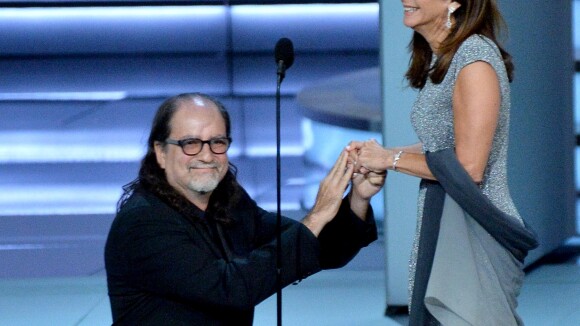 Emmy Awards : La demande en mariage en direct et trop craquante de Glenn Weiss