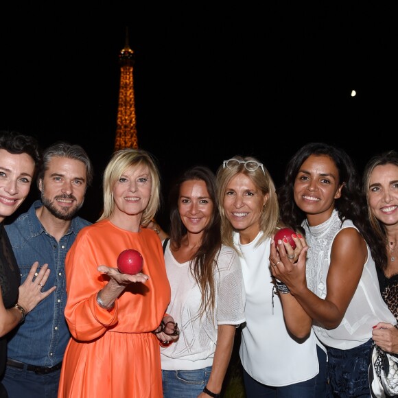 Exclusif - Caroline Bourg, Anthony Dupray, Chantal Ladesou, Emmanuelle Boidron, Marie Ménager-Guérin et Laurence Roustandjee - 1er Trophée Shangri-La de pétanque by Boboules à l'hôtel Shangri-La à Paris, le 17 septembre 2018. © Giancarlo Gorassini/Bestimage