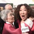 Sandra Oh et ses parents sur le tapis rouge des 70e Primetime Emmy Awards à Los Angeles, le 17 septembre 2018.