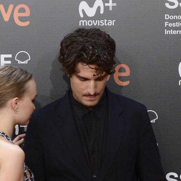 Lily Rose Depp, Louis Garrel et sa femme Laetitia Casta - Les célébrités arrivent à la première du film 'A Faithful Man' lors du 66ème festival du film de San Sebastian en Espagne le 22 septembre 2018.