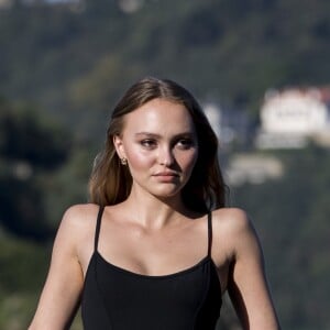 Lily-Rose Depp au photocall de "L'homme Fidèle" au 66ème Festival du Film de Saint-Sébastien, le 22 septembre 2018.