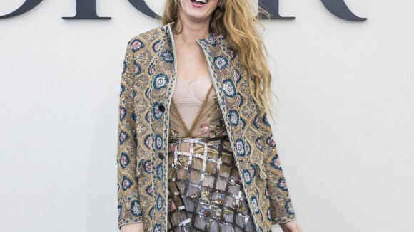 Blake Lively : Sublime, elle lance la Fashion Week de Paris !
