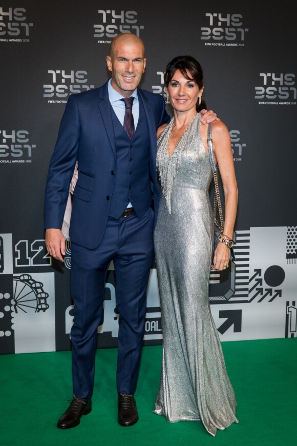 Zinedine Zidane et sa femme Véronique - Les célébrités arrivent à la cérémonie des Trophées Fifa 2018 au Royal Festival Hall à Londres, le 25 septembre 2018. © Cyril Moreau/Bestimage