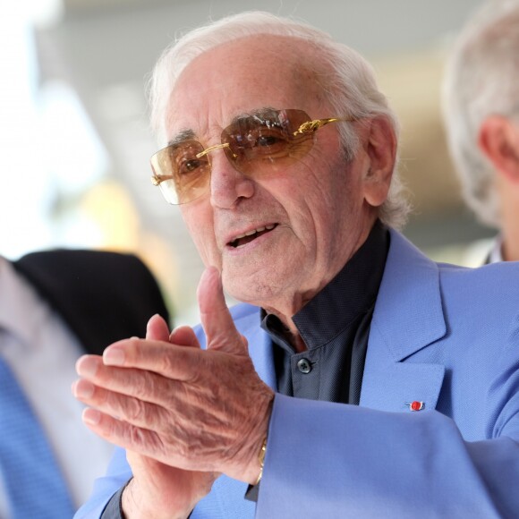 Charles Aznavour reçoit son étoile sur le Hollywood Walk of Fame à Los Angeles, le 24 août 2017. © Chris Delmas/Bestimage