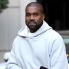 Exclusif - Kanye West pose pour les photographes dans les rues de Chicago, le 24 septembre 2018.