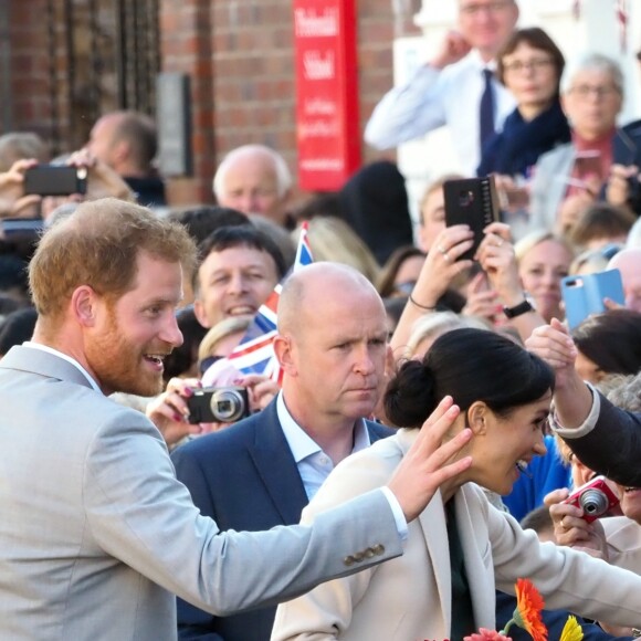 Le prince Harry, duc de Sussex, et Meghan Markle, duchesse de Sussex, inaugurent l'université technologique à Bognor Regis. C'est leur première visite dans le comté de Sussex depuis leur mariage. Le 3 octobre 2018.