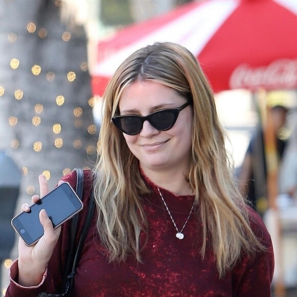 Exclusif - Mischa Barton fait du shopping à Beverly Hills, le 25 avril 2018.