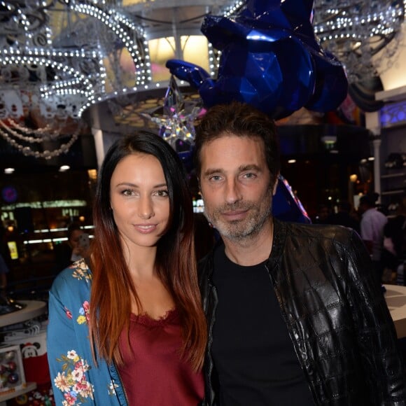 Exclusif - Delphine Wespiser (Miss France 2012) et Géraldine Maillet - Premier anniversaire de la collaboration entre le sculpteur Richard Orlinski et Disneyland Paris, au Disney Store, à Paris, le 4 octobre 2018. © Rachid Bellak/Bestimage