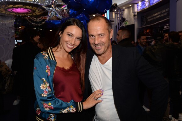 Exclusif - Delphine Wespiser (Miss France 2012) et son compagnon Roger Erhart - Premier anniversaire de la collaboration entre le sculpteur Richard Orlinski et Disneyland Paris, au Disney Store, à Paris, le 4 octobre 2018. © Rachid Bellak/Bestimage