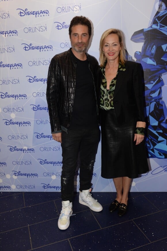 Exclusif - Richard Orlinski et Gabrielle Lazure - Premier anniversaire de la collaboration entre le sculpteur Richard Orlinski et Disneyland Paris, au Disney Store, à Paris, le 4 octobre 2018. © Rachid Bellak/Bestimage