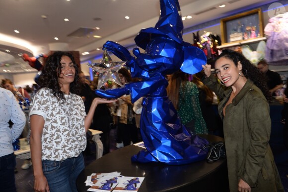 Exclusif - Laurence Roustandjee et Aïda Touihri - Premier anniversaire de la collaboration entre le sculpteur Richard Orlinski et Disneyland Paris, au Disney Store, à Paris, le 4 octobre 2018. © Rachid Bellak/Bestimage