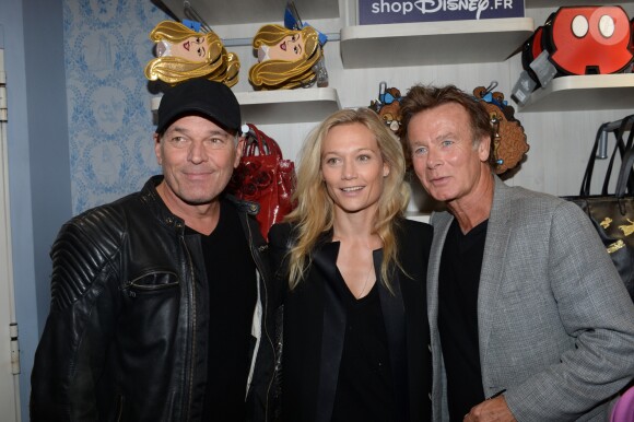 Exclusif - Laurent Baffie, Caroline Vigneaux et Franck Dubosc - Premier anniversaire de la collaboration entre le sculpteur Richard Orlinski et Disneyland Paris, au Disney Store, à Paris, le 4 octobre 2018. © Rachid Bellak/Bestimage