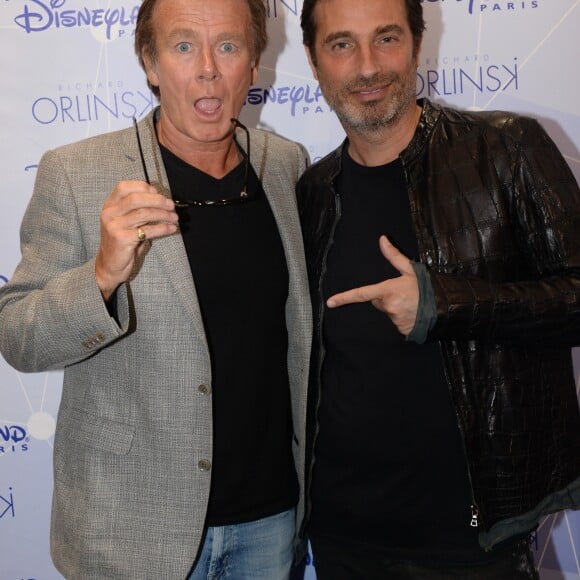 Exclusif - Franck Dubosc et Richard Orlinski - Premier anniversaire de la collaboration entre le sculpteur Richard Orlinski et Disneyland Paris, au Disney Store, à Paris, le 4 octobre 2018. © Rachid Bellak/Bestimage