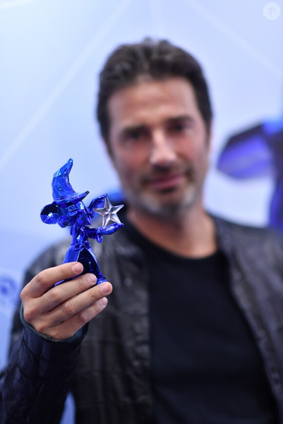 Exclusif - Premier anniversaire de la collaboration entre le sculpteur Richard Orlinski et Disneyland Paris, au Disney Store, à Paris, le 4 octobre 2018. © Rachid Bellak/Bestimage