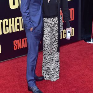 Kate Hudson et son compagnon Danny Fujikawa - Première de "Snatched" à Los Angeles le 10 mai 2017. © Future-Image via ZUMA Press / Bestimage