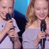 Abby et Sarah dans "The Voice Kids 5" sur TF1, le 2 novembre 2018.