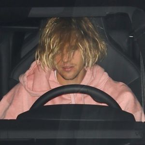 Justin Bieber sort de l'église à Los Angeles le 10 octobre 2018.