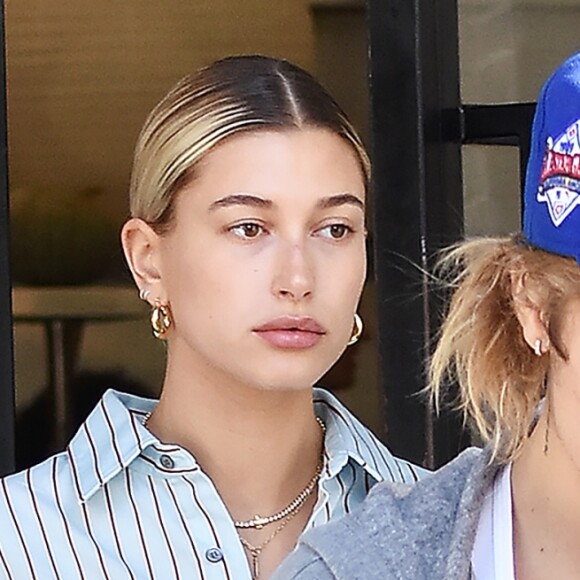 Justin Bieber et Hailey Baldwin sortent d'un petit déjeuner en tête à tête à Studio City le 4 octobre 2018.