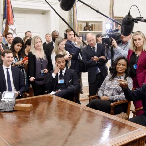 Kanye West rencontre Donald Trump au Bureau Oval, à la Maison Blanche. Washington, D.C., le 11 octobre 2018.