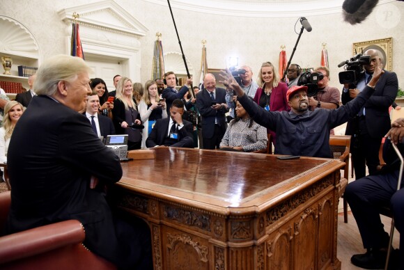 Kanye West rencontre Donald Trump au Bureau Oval, à la Maison Blanche. Washington, D.C., le 11 octobre 2018.