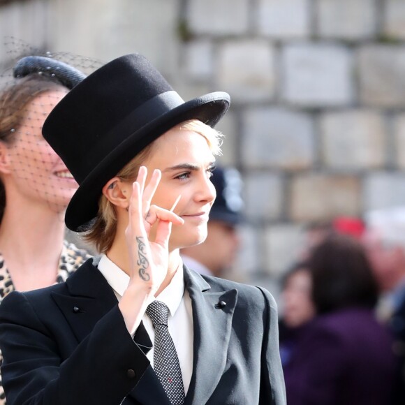 Cara Delevingne - Les invités arrivent à la chapelle St. George pour le mariage de la princesse Eugenie d'York et Jack Brooksbank au château de Windsor, Royaume Uni, le 12 octobre 2018.